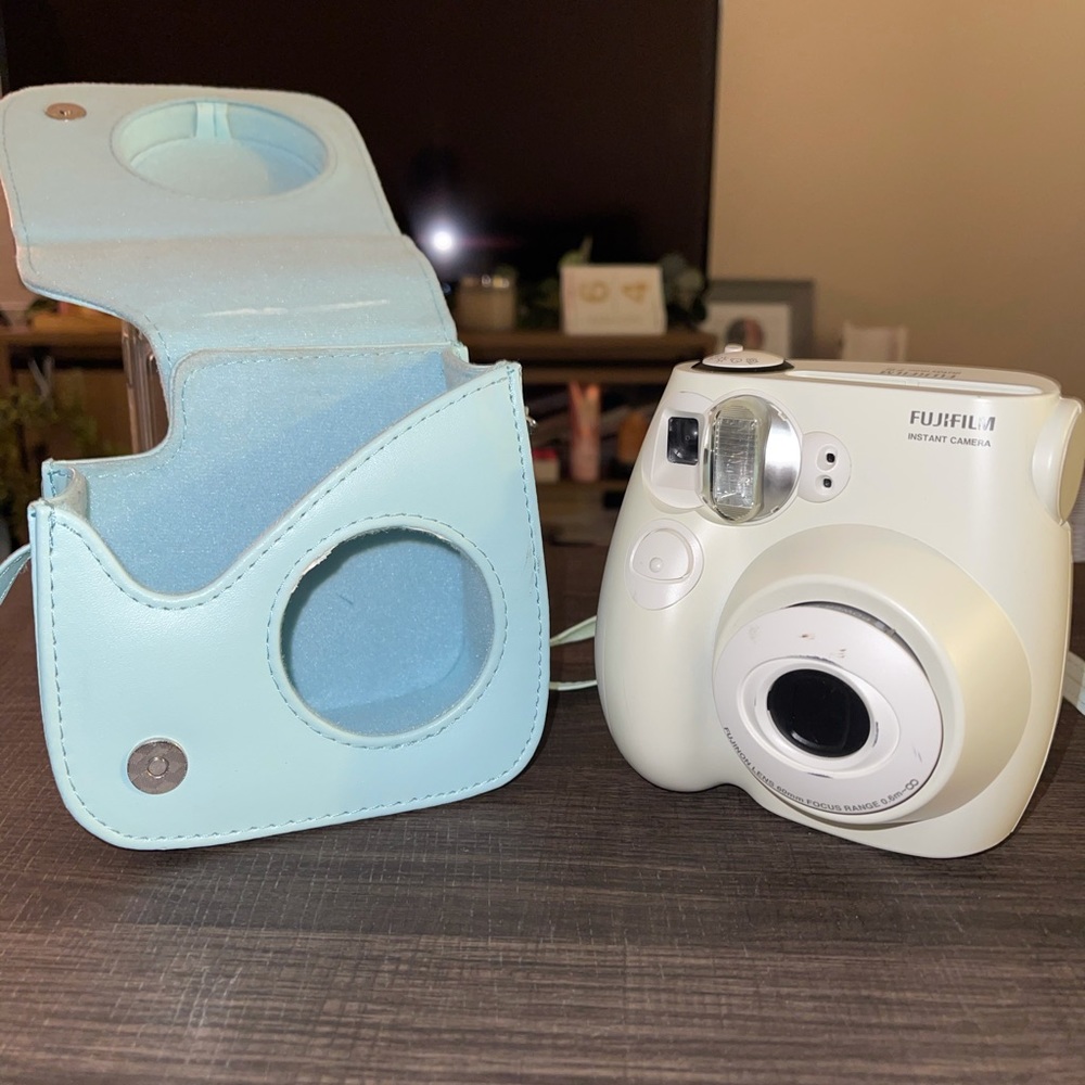 Camera - Picture 3 of 11